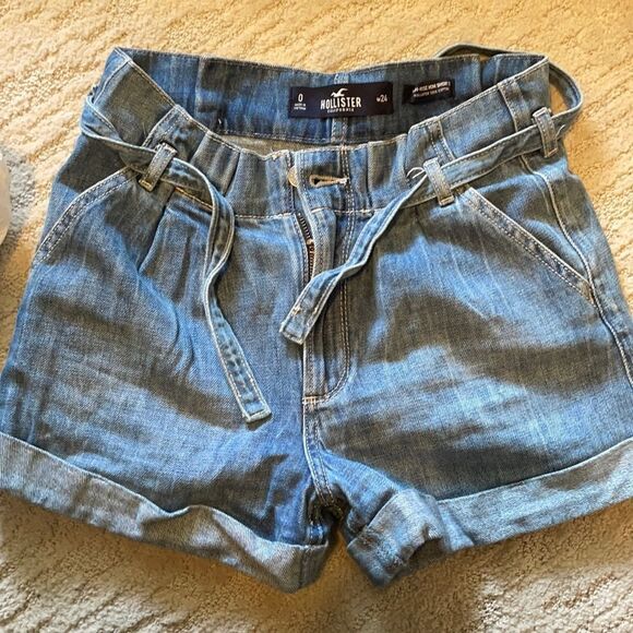 Hollister Jean shorts  - Picture 1 of 2
